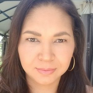 Meet your Posher, Elizete